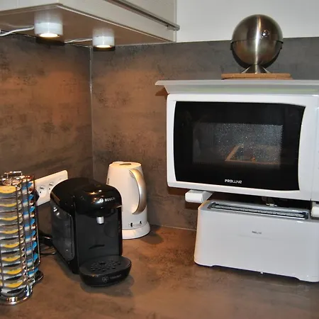 Le Calme Au Centre A 10 Minutes A Pied De La Croisette Et Des Plages Appartement Cannes