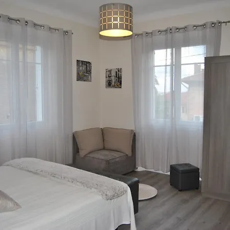 Appartamento Le Calme Au Centre à 10 Minutes à Pied De La Croisette Et Des Plages